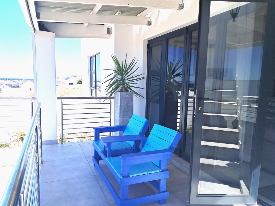 3 Bedroom Property for Sale in Da Gama Bay Western Cape
